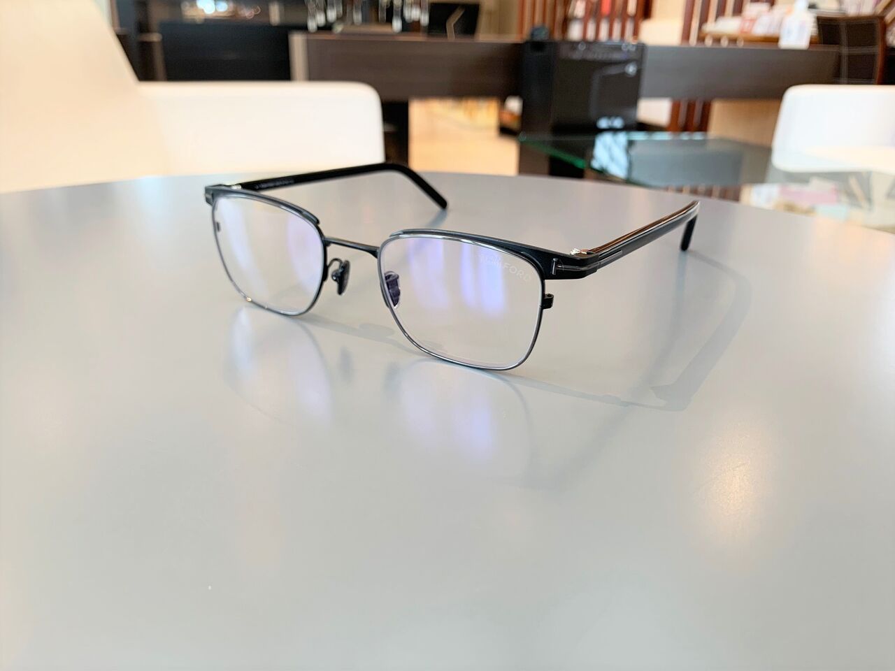 TOM FORD TF5854-D-B : メガネの松村