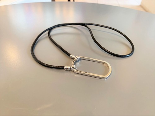 La LOOP : メガネの松村