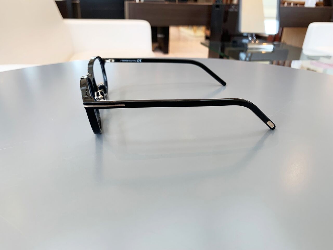 TOM FORD TF5855-D-B : メガネの松村