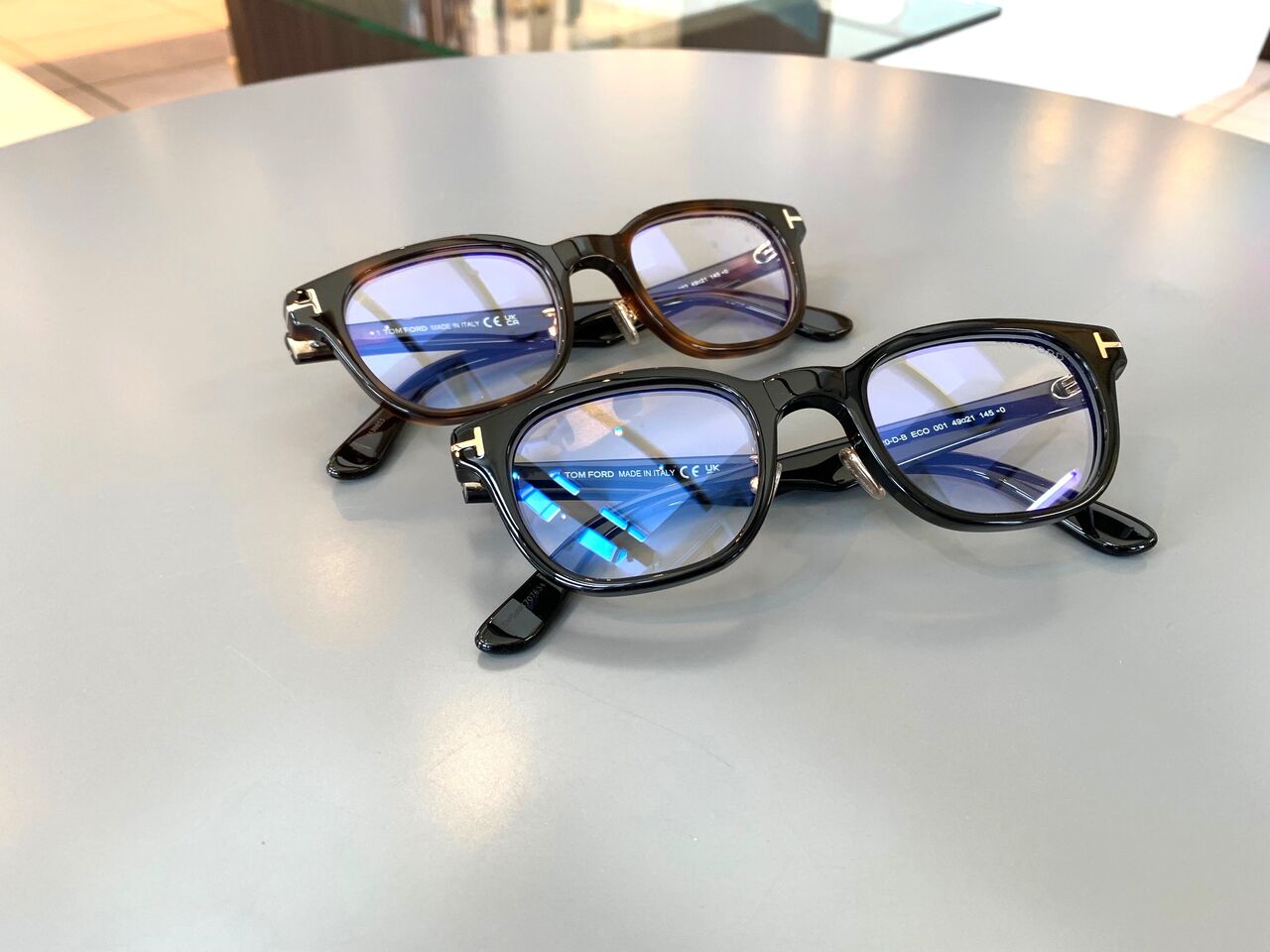 TOM FORD TF6020-D-B : メガネの松村 TOM FORD TF6020-D-B : メガネの松村