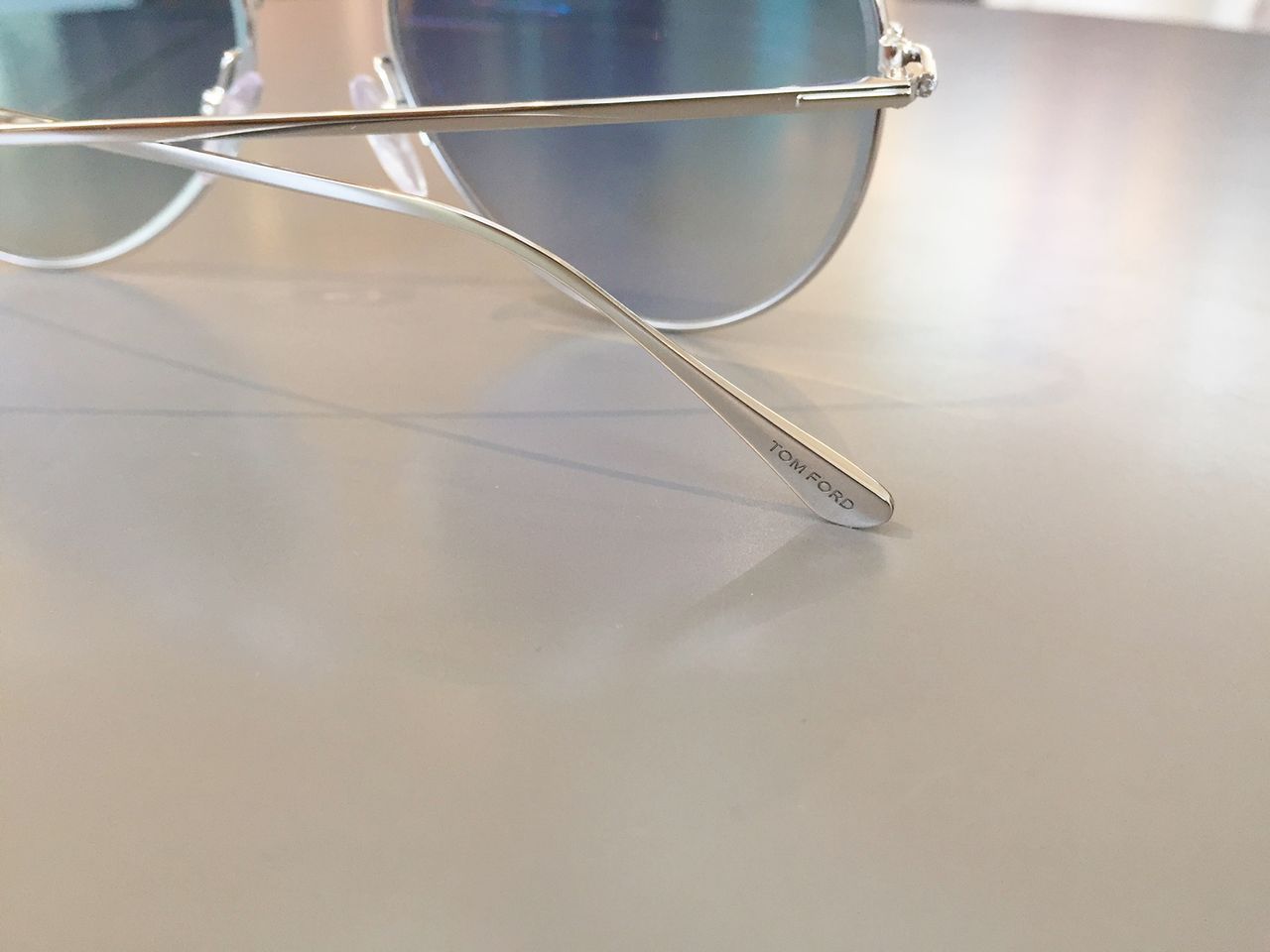 極美品 トムフォード サングラス Ace-02　TF551 18X ケース付き TOM FORD（トムフォード）Ace-02 TF551 のご紹介☆ ｜熊本