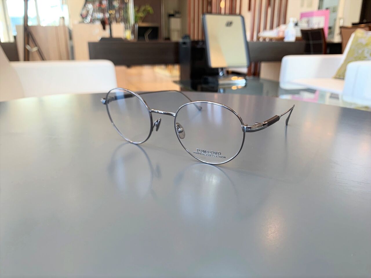 TOM FORD TF5717-P : メガネの松村
