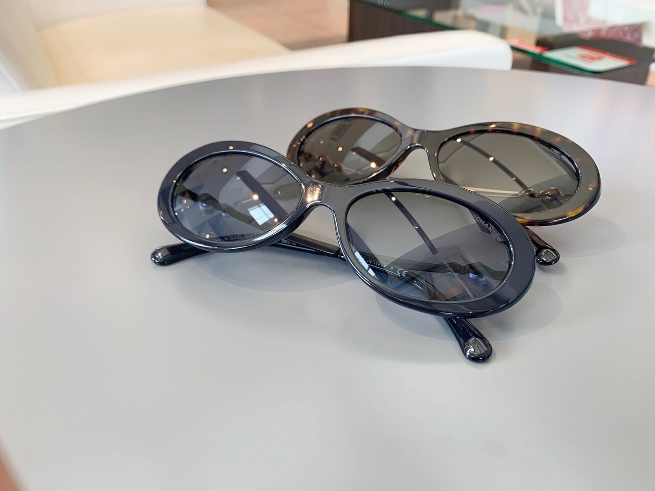 CHANEL : メガネの松村
