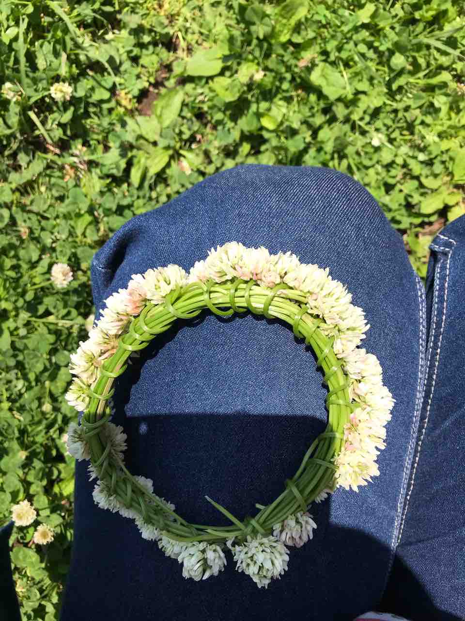 シロツメクサ 花冠 作り方