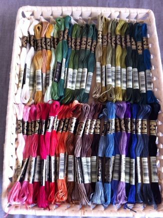 刺繍糸の収納は無印良品のアクリルケースで 夏の夕べのガタガタ日記