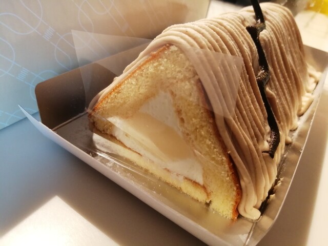 ユーハイム モンブランプリンロールケーキ Meguのまいにち記録 4児ままの育児日記 ユーハイム モンブランプリンロールケーキ Meguのまいにち記録 4児ままの育児日記