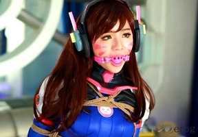 Overwatch 緊縛D.VA (Mizuho)!コスプレのスーツに食い込む股縄が・・・