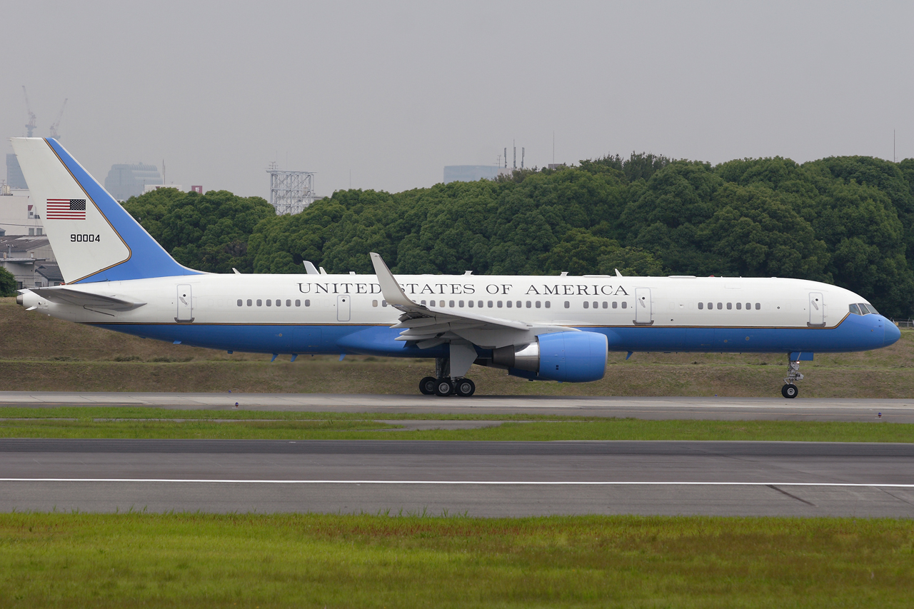 真横できっちりと F 15大好き野郎の気ままな飛行機写真日記