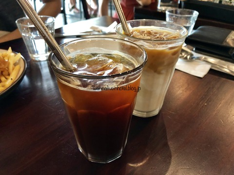 Thus Coffee カフェ シンガポール