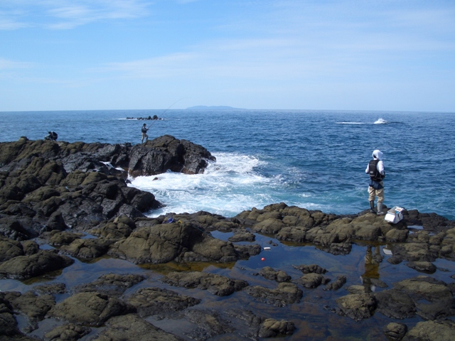山形県庄内へ 待ちきれず初秋の磯真鯛釣行 東北の磯釣り Iwakoshi World 迷釣海web Log