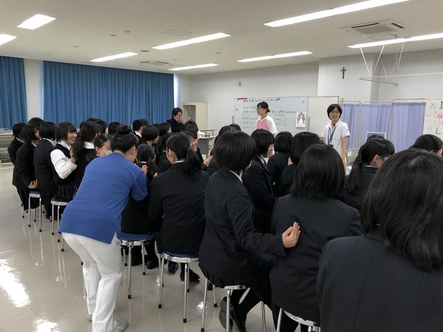 聖マリア学院大学で授業を受けてきました 高1 明光学園中学校 高等学校 聖マリア学院大学で授業を受けてきました 高1 明光学園中学校 高等学校