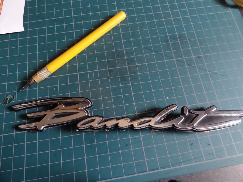 新しいバイクを買った ホンダsl230 そしてエンブレムを付けた セツガン速 新しいバイクを買った ホンダsl230 そしてエンブレムを付けた セツガン速