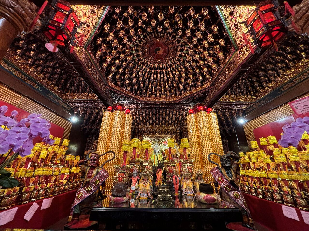 中壢観光「仁海宮」北港朝天宮分霊媽祖＆樹齢千年超え最高級香木の媽祖