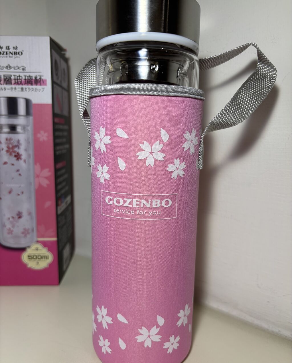 春を感じるガラス製水筒 台湾カルフールで499元タンブラー : 好吃 好酒