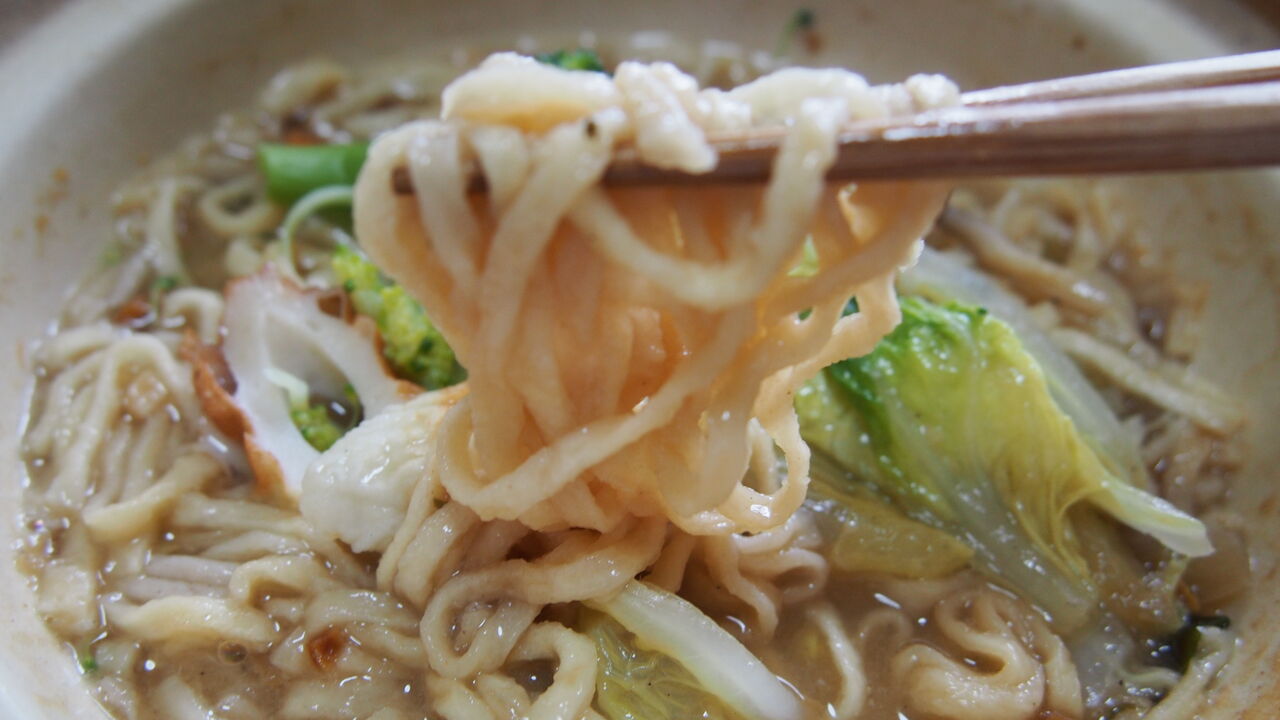 台南名物 揚げ意麺 手工鍋焼意麺 ポニョポニョ食感がクセになる 好吃 好酒 好台湾 台南名物 揚げ意麺 手工鍋焼意麺 ポニョポニョ食感がクセになる 好吃 好酒 好台湾