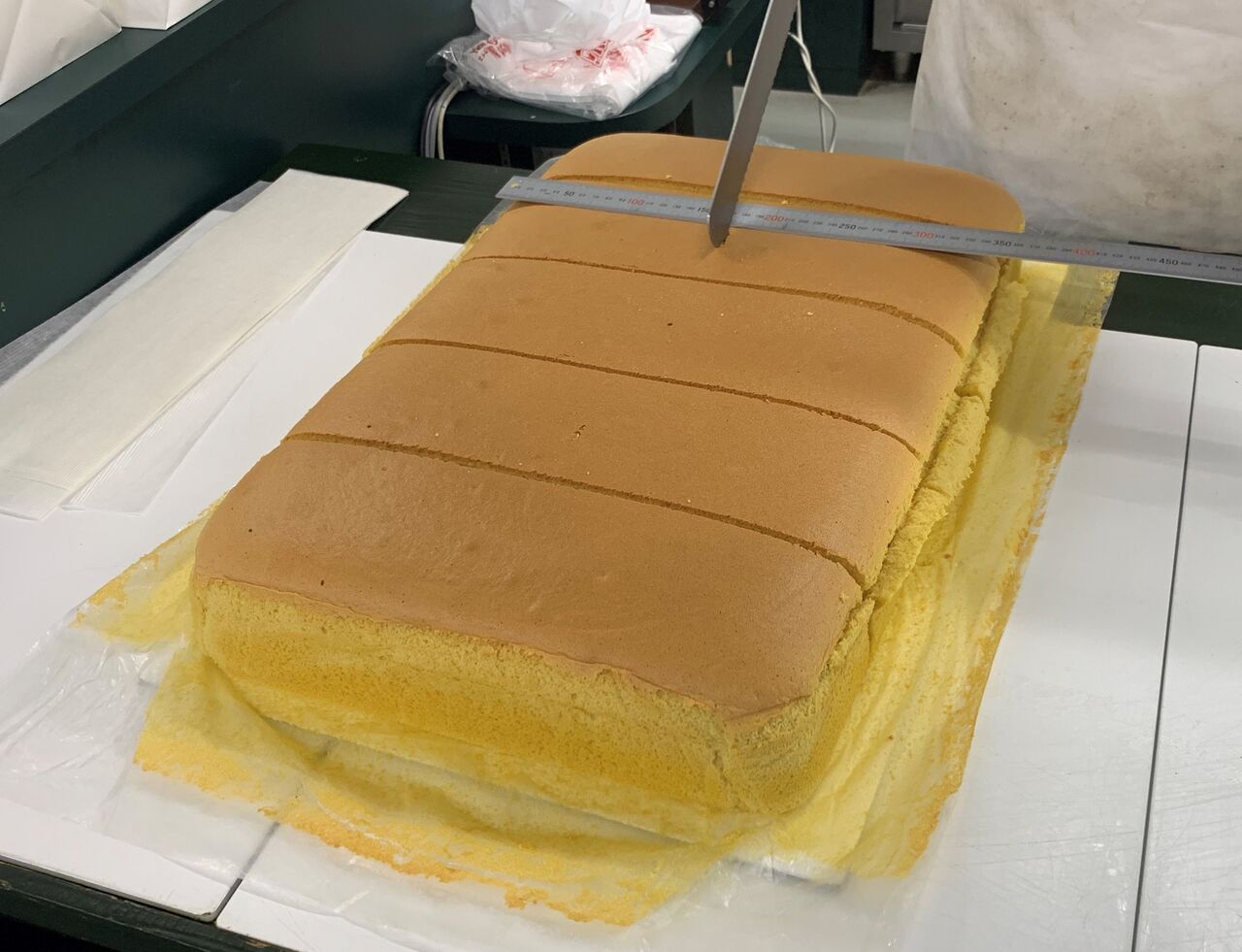フワフワしっとり台湾カステラ 沖縄県産原材料を多く使用うるマルシェ 好吃 好酒 好台湾