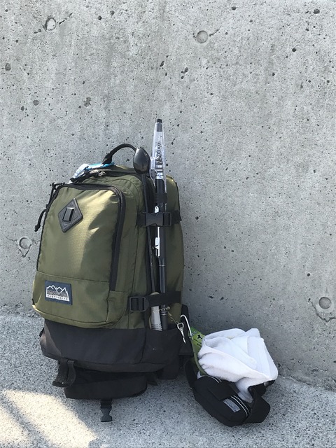 9EA75698-31A2-4CB7-9A4D-B19687C1B697