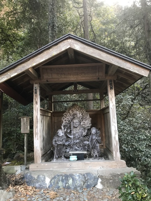 B46054CA-0ED9-42F3-8BFC-D78B7DDB4CE9