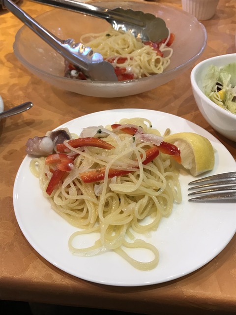 F173C4F7-781D-44E0-BD32-691D712645DC