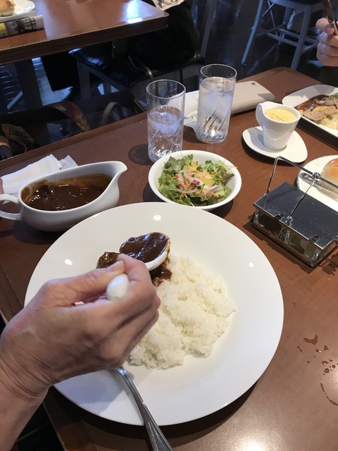 1B1F0854-4FD1-4DFF-AD0F-DF69FC54FBBB