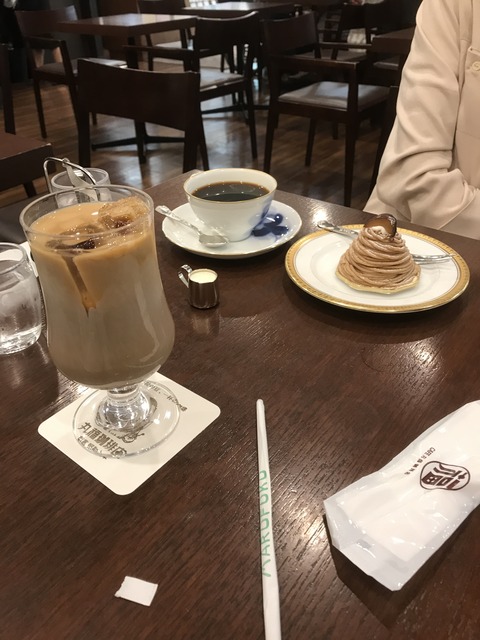 A120E6A2-6D7D-4D6C-97E8-33514DD7CBFD