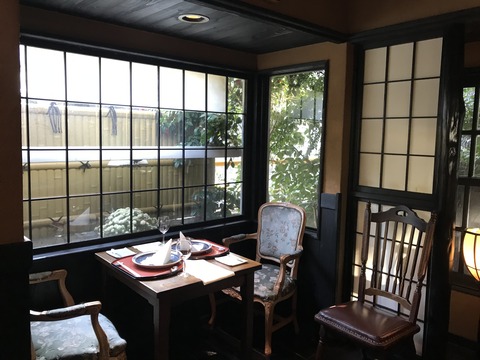 3B081DB8-1B34-482B-9E2A-E00C96EC2FB8