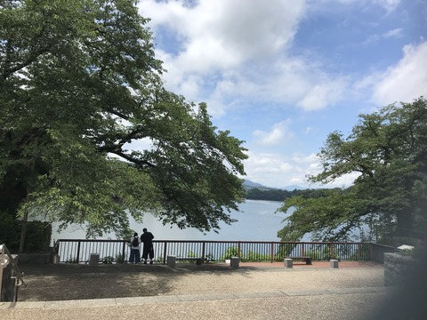 7CD9A1C9-F813-46B6-BC71-3DE72BB7D810