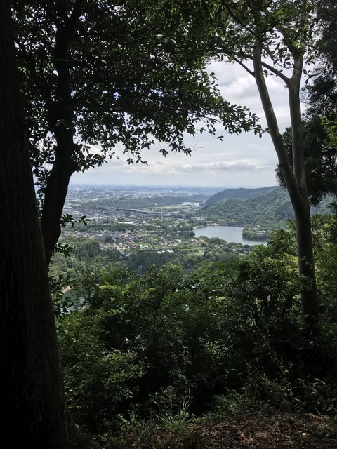 B4A1486E-6B72-4A0C-8EEE-7E104B6F2CB7