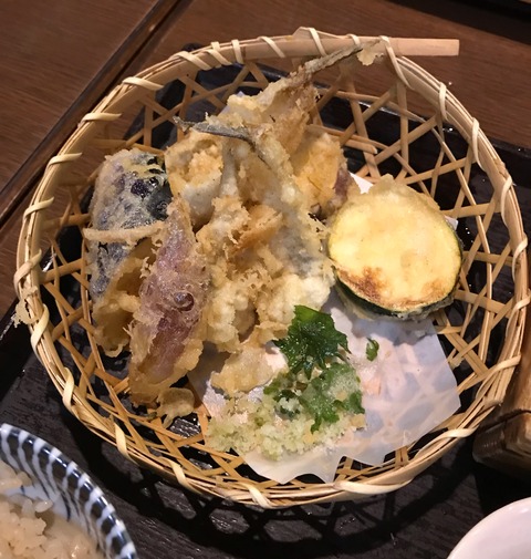 5113888A-0177-45B3-ADE1-CAC3F7ADE18D