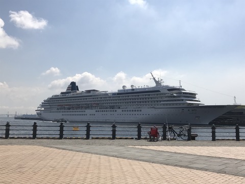 F9591DFF-5D81-412E-B2E1-0797171CF550