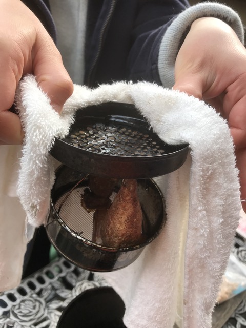 90E85528-C1F5-4C0F-9CBF-5CE76B3DAEDD