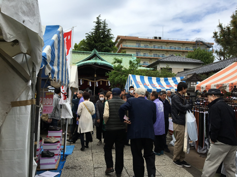 こんこん靴市様子