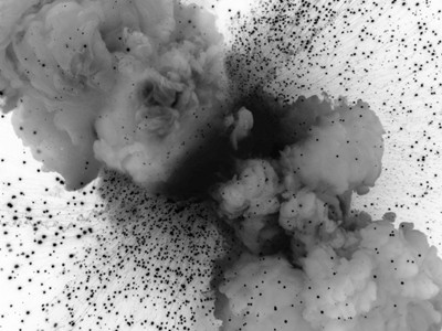 黒いパワー四散