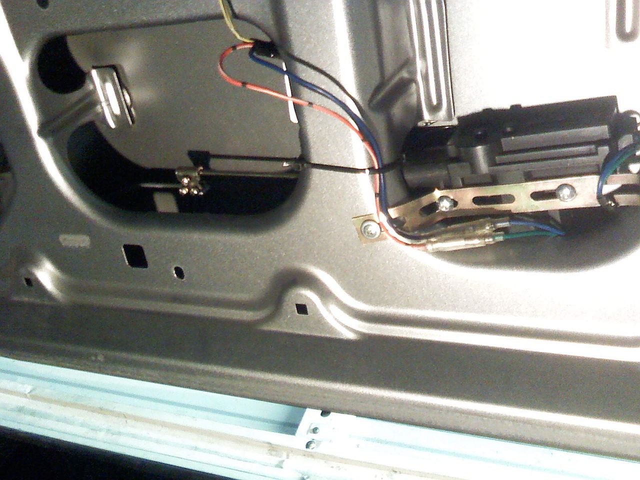 ドアロックアクチュエーター バモス Mekaanikko ブログ