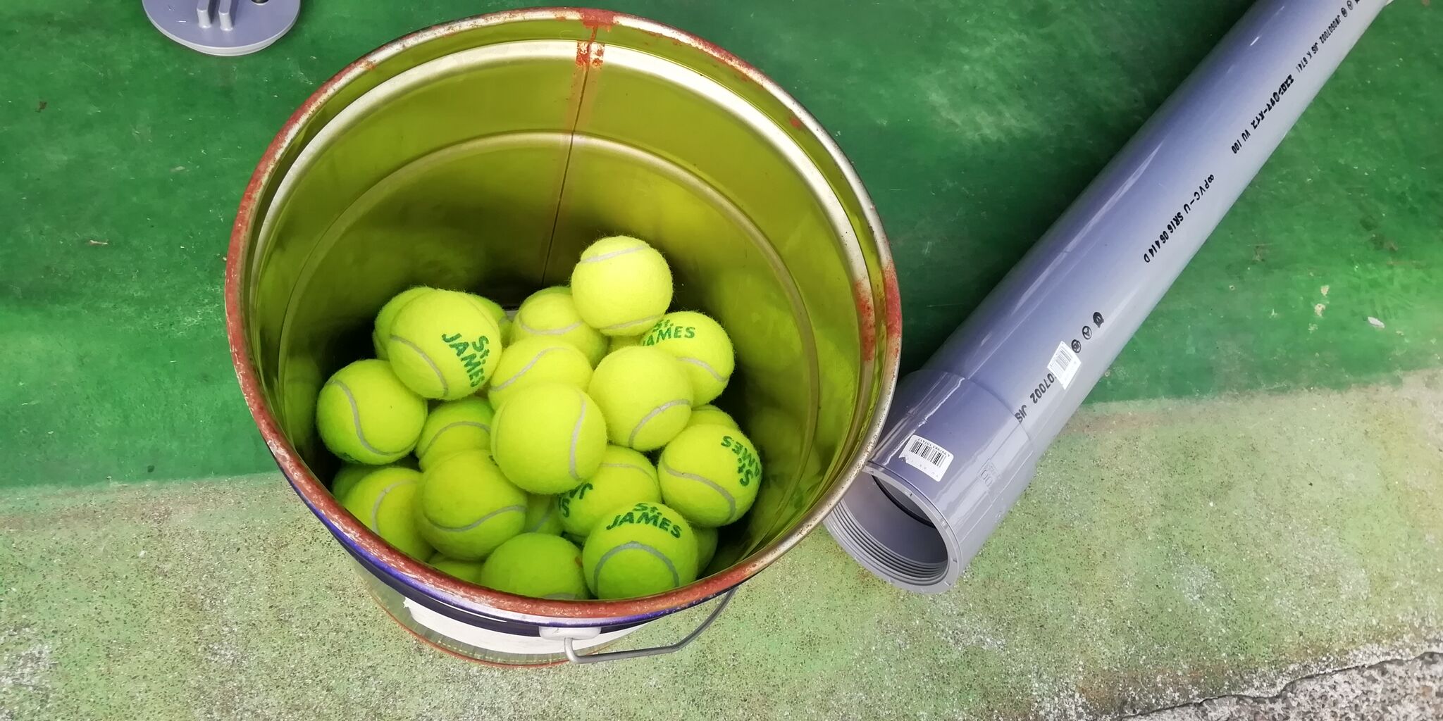 テニス【２本】テニスボール加圧器　17個収納可能　取り出しやすい75口径