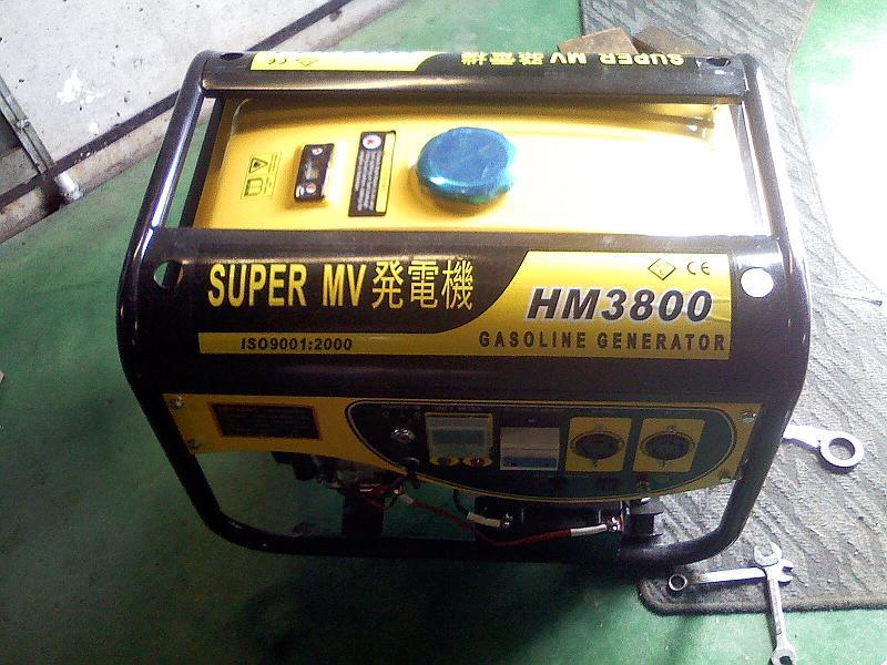 ☆SUPER MV エンジン発電機★HM3800★バッテリ新品★綺麗☆