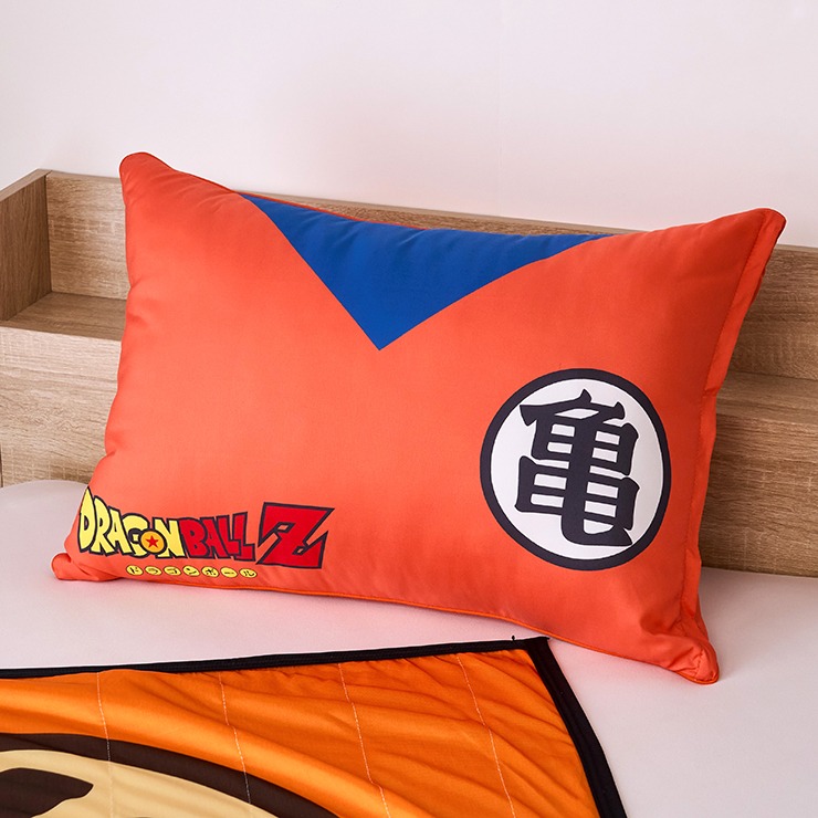 ドラゴンボール40周年記念イラストグッズ クッション＆ベットカバー