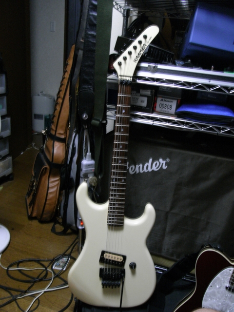 KRAMER JK-1000 : 音楽とギターと独り言・・・・とカメラ
