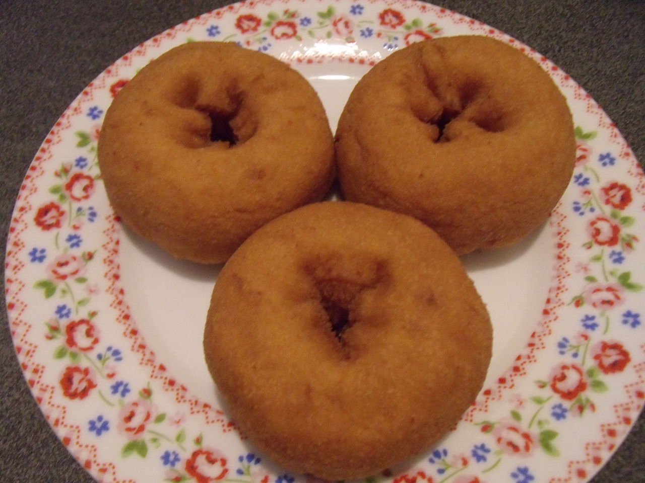 今日のパン🍞！豆乳とおからのドーナツ : ぽの家の好きな物