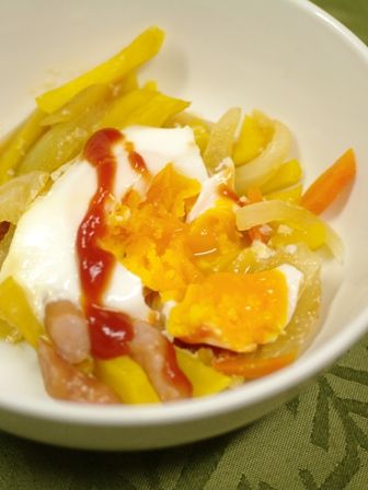 ルクエで根野菜のたまご蒸しa
