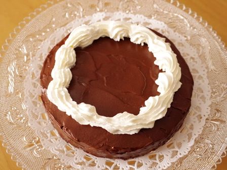 簡単手順で本格ガトーオショコラのクリスマスケーキ09