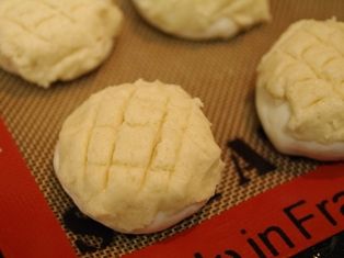 米粉とホワイトソルガムでつくる、メロンパン02