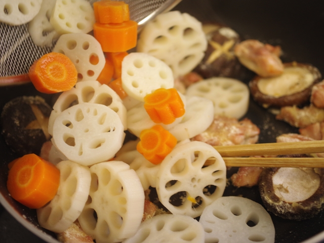 根菜とグリルチキンのごちそう炒め煮05