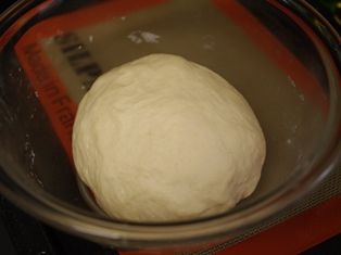 梅そぼろ入り、梅香るおかずパン04