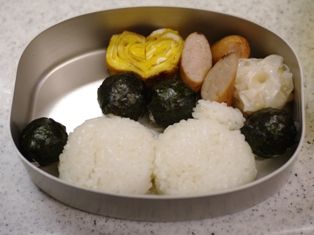 ミッキーとミニーの仲良し弁当1