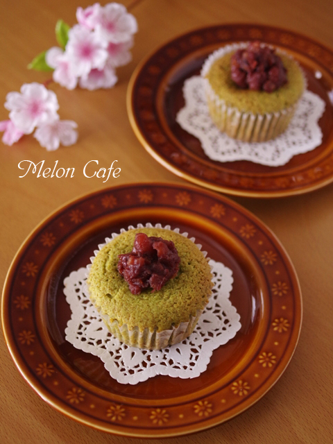 栗の甘露煮まるごと簡単はちみつカップケーキ抹茶とあずき