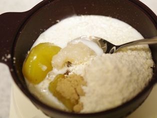 塩麹と栗の黒糖レンジケーキ02