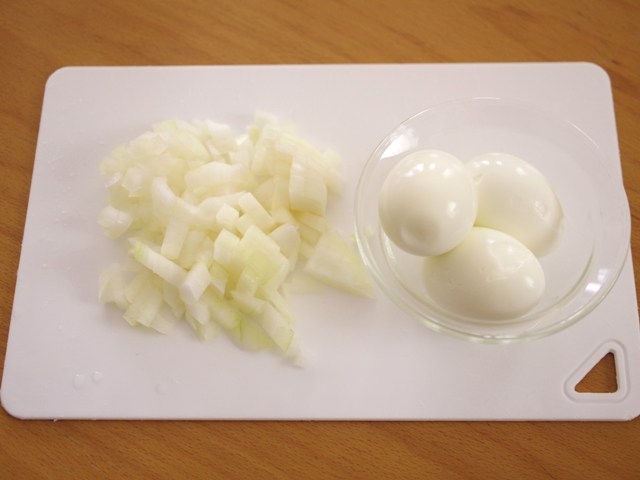 チキンのタル煮ソース01