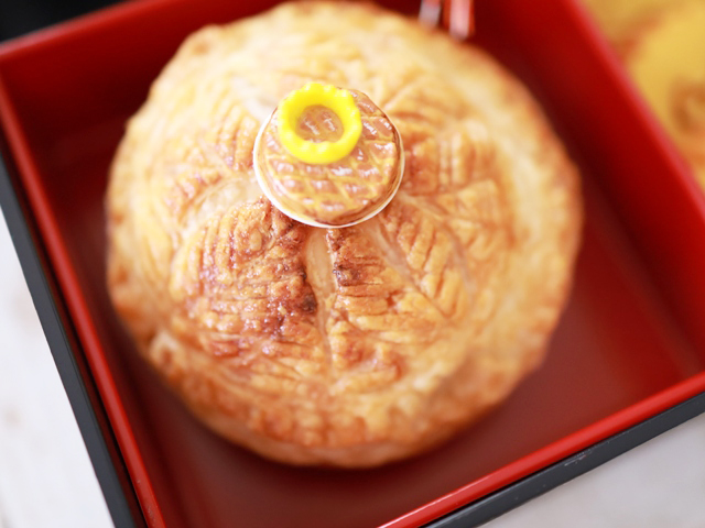 Happy New Year ガレット デ ロワ21 パイシートで簡単本格 甘さ控えめちょうど良い めろんカフェ Powered By ライブドアブログ Happy New Year ガレット デ ロワ21 パイシートで簡単本格 甘さ控えめちょうど良い めろんカフェ Powered By ライブドアブログ