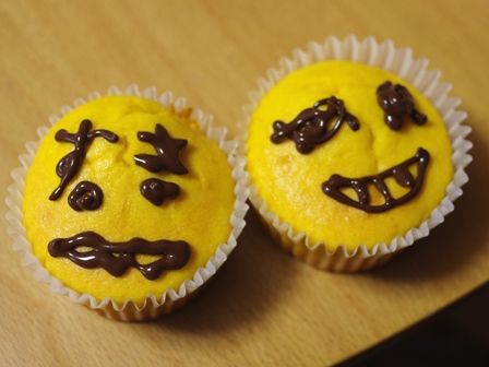 ハロウィンかぼちゃの豆乳カップケーキ01